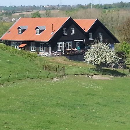 Hoeve Schoonzicht Wijlre Luaran gambar